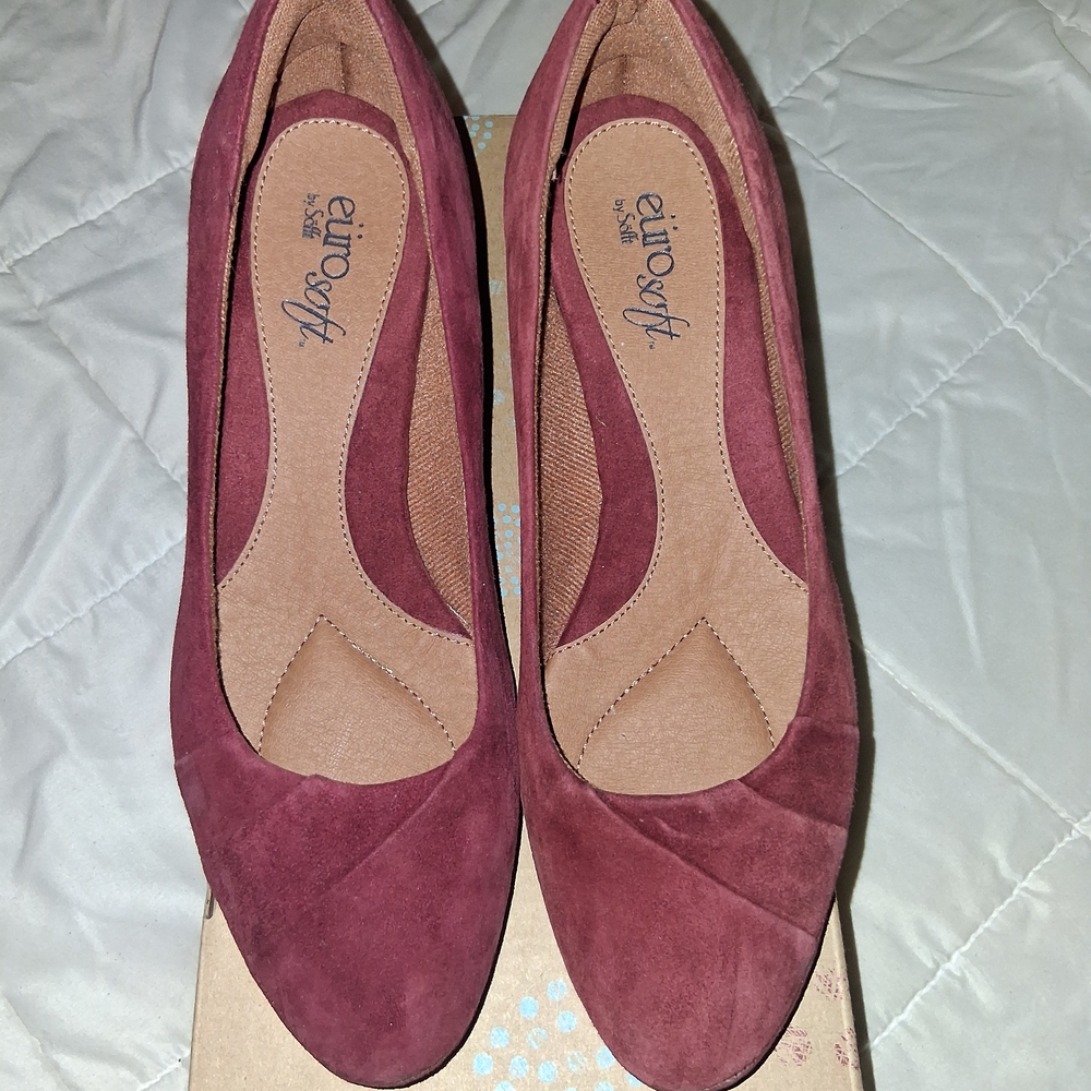Eurosoft Jewel Red Suede Heels
